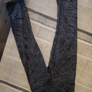 Lululemon yoga pants